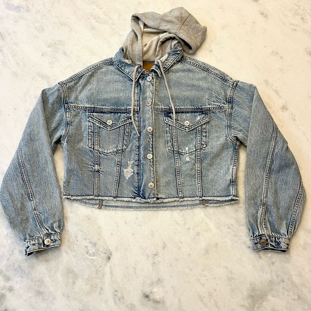 American Eagle Jean Jacket Hooded Cropped Distressed Light Wash Women’s Small